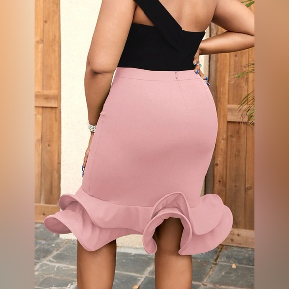 Blush Pink Bodycon Ruffle Hem Midi Skirt | Medium Stretch | True to Size - Picture 2 of 5